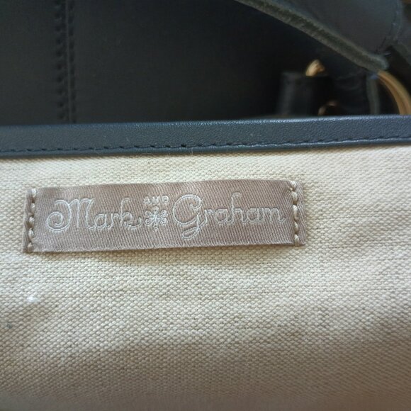 Mark & Graham Leather Weekender Bag - Picture 10 of 10